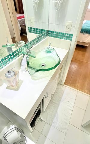 Apartamento à venda com 78m², 3 quartos e 2 vagasBanheiro social