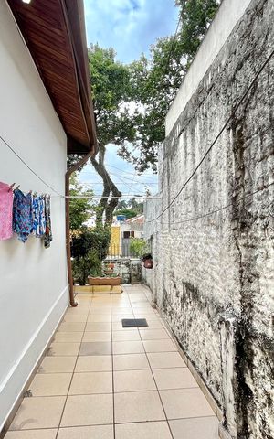 Casa à venda com 105m², 2 quartos e 1 vaga Casa à venda com 105m², 2 quartos e 1 vagaÁrea externa