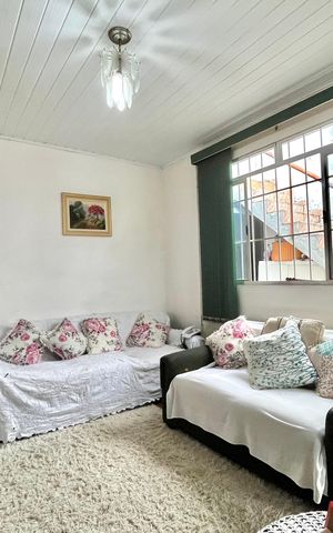 Casa à venda com 105m², 2 quartos e 1 vaga Casa à venda com 105m², 2 quartos e 1 vagaSala