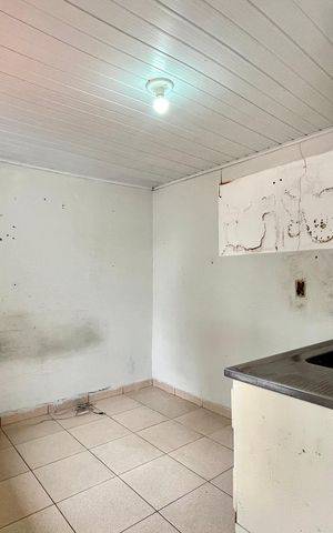 Casa à venda com 105m², 2 quartos e 1 vaga Casa à venda com 105m², 2 quartos e 1 vagaEdícula