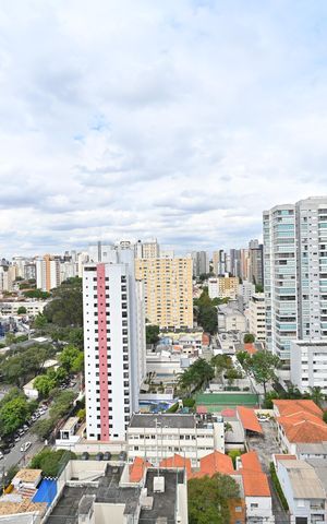 Apartamento para alugar com 96m², 2 quartos e 2 vagasVista da Suíte 2
