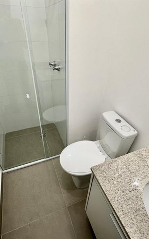 Studio para alugar com 35m², 1 quarto e 1 vaga Studio para alugar com 35m², 1 quarto e 1 vagaBanheiro