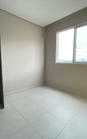 Apartamento à venda com 33m², 2 quartos e sem vaga Apartamento à venda com 33m², 2 quartos e sem vagaSala/Cozinha