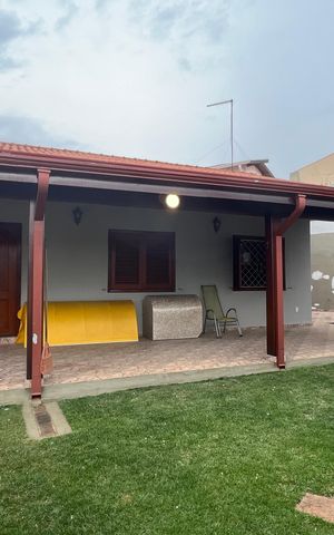 Casa à venda com 293m², 3 quartos e 5 vagas Casa à venda com 293m², 3 quartos e 5 vagasQuintal
