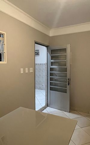 Casa à venda com 293m², 3 quartos e 5 vagas Casa à venda com 293m², 3 quartos e 5 vagasQuarto 2