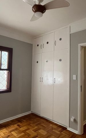 Casa à venda com 293m², 3 quartos e 5 vagas Casa à venda com 293m², 3 quartos e 5 vagasSuíte