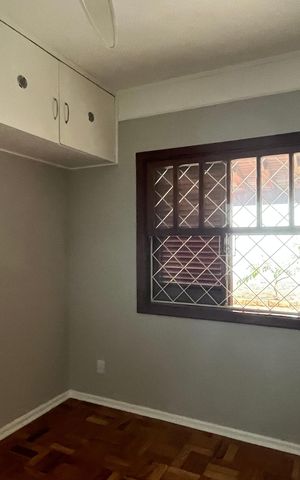 Casa à venda com 293m², 3 quartos e 5 vagas Casa à venda com 293m², 3 quartos e 5 vagasQuarto 1