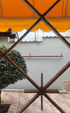 Casa à venda com 293m², 3 quartos e 5 vagas Casa à venda com 293m², 3 quartos e 5 vagasSala Vista