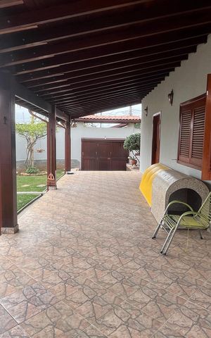 Casa à venda com 293m², 3 quartos e 5 vagas Casa à venda com 293m², 3 quartos e 5 vagasQuintal