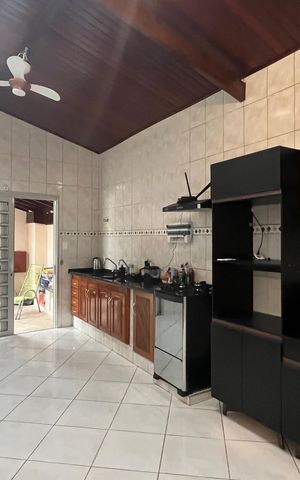 Casa à venda com 293m², 3 quartos e 5 vagas Casa à venda com 293m², 3 quartos e 5 vagasCozinha