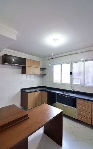Casa para alugar com 227m², 3 quartos e 3 vagasCozinha 