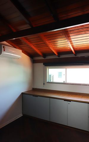 Casa para alugar com 227m², 3 quartos e 3 vagasEscritório