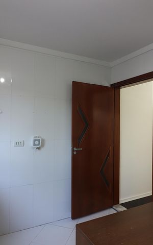 Casa para alugar com 227m², 3 quartos e 3 vagasCozinha 