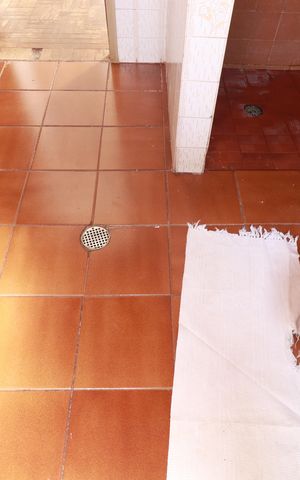 Casa para alugar com 1000m², 3 quartos e 8 vagasBanheiro 2