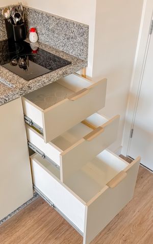 Studio à venda com 27m², 1 quarto e sem vaga Studio à venda com 27m², 1 quarto e sem vagaCozinha - Armários