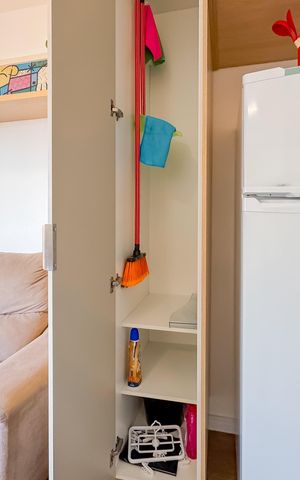 Studio à venda com 27m², 1 quarto e sem vaga Studio à venda com 27m², 1 quarto e sem vagaCozinha - Armários