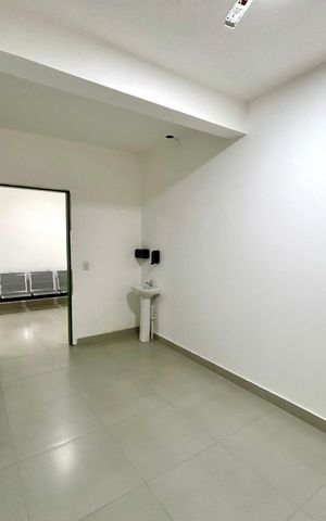Casa para alugar com 440m², 3 quartos e 2 vagas Casa para alugar com 440m², 3 quartos e 2 vagasQuarto 5