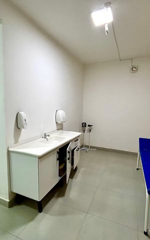 Casa para alugar com 440m², 3 quartos e 2 vagas Casa para alugar com 440m², 3 quartos e 2 vagasQuarto 4
