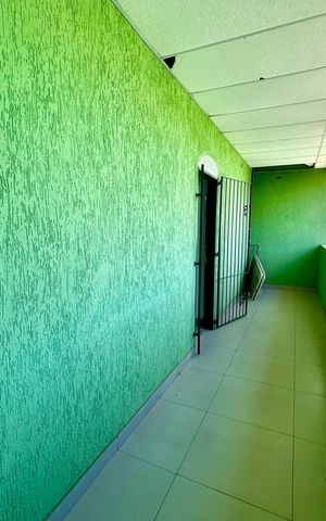 Casa para alugar com 440m², 3 quartos e 2 vagas Casa para alugar com 440m², 3 quartos e 2 vagasVaranda