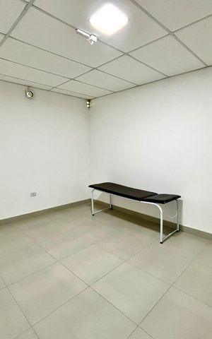 Casa para alugar com 440m², 3 quartos e 2 vagas Casa para alugar com 440m², 3 quartos e 2 vagasQuarto 2