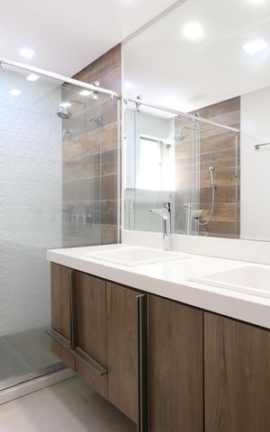 Apartamento para alugar com 140m², 3 quartos e 2 vagasBanheiro da Suíte