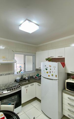 Apartamento para alugar com 100m², 2 quartos e 2 vagasCozinha