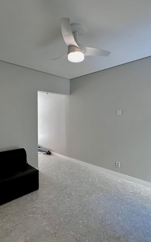 Casa à venda com 130m², 2 quartos e 1 vagaSala