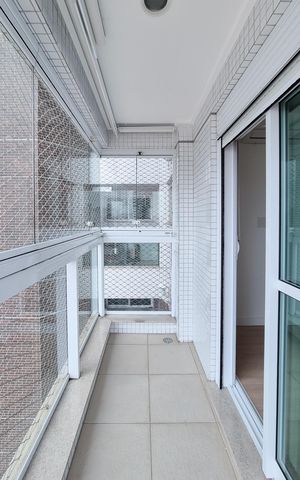 Apartamento à venda com 130m², 3 quartos e 4 vagas Apartamento à venda com 130m², 3 quartos e 4 vagasvaranda da Suíte 3