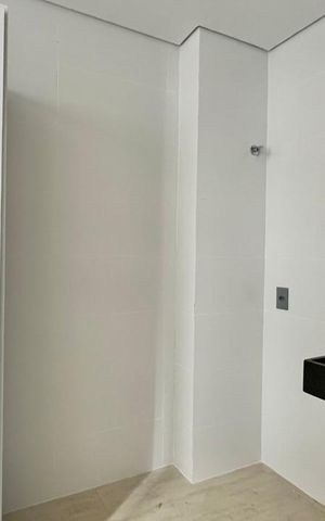 Apartamento à venda com 92m², 3 quartos e 2 vagas Apartamento à venda com 92m², 3 quartos e 2 vagasÁrea de Serviço
