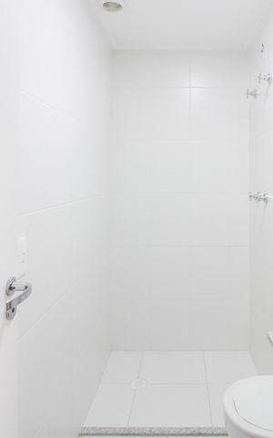 Apartamento à venda com 130m², 3 quartos e 2 vagas Apartamento à venda com 130m², 3 quartos e 2 vagasBanheiro 4 - Quarto Suite 3