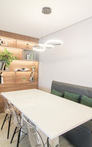 Apartamento à venda com 130m², 3 quartos e 2 vagas Apartamento à venda com 130m², 3 quartos e 2 vagasSala