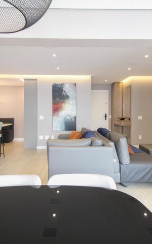Apartamento à venda com 130m², 3 quartos e 2 vagas Apartamento à venda com 130m², 3 quartos e 2 vagasSala