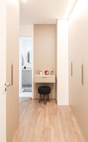Apartamento à venda com 130m², 3 quartos e 2 vagas Apartamento à venda com 130m², 3 quartos e 2 vagasQuarto Suíte 1