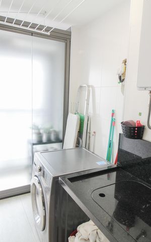 Apartamento à venda com 130m², 3 quartos e 2 vagas Apartamento à venda com 130m², 3 quartos e 2 vagasÁrea de Serviço