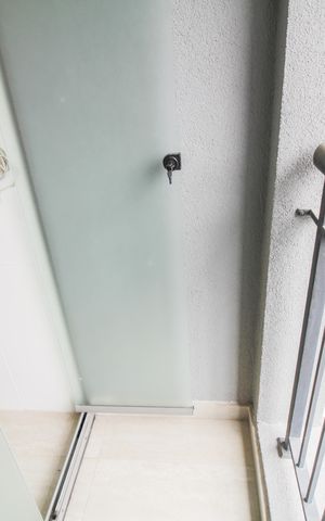 Apartamento à venda com 130m², 3 quartos e 2 vagas Apartamento à venda com 130m², 3 quartos e 2 vagasÁrea de Serviço