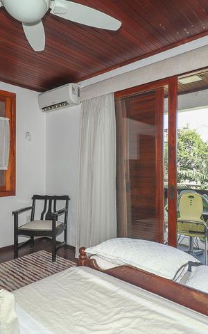 Casa à venda com 459m², 3 quartos e 3 vagasQuarto 3