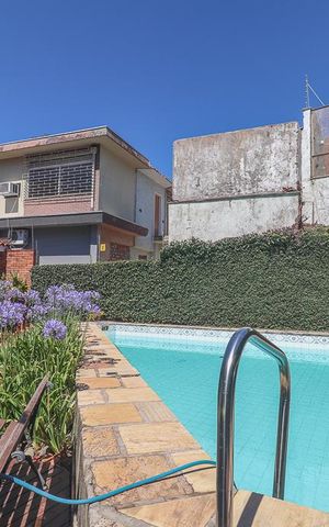 Casa à venda com 459m², 3 quartos e 3 vagasPiscina
