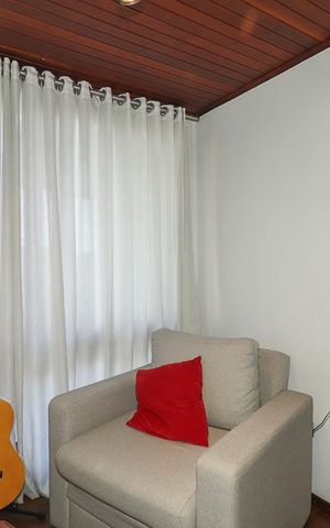 Casa à venda com 459m², 3 quartos e 3 vagasEspaço entre quartos