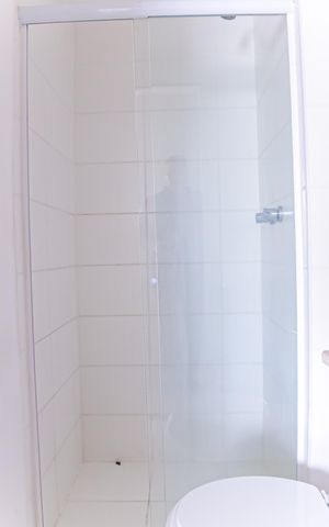 Apartamento para alugar com 55m², 2 quartos e 1 vaga Apartamento para alugar com 55m², 2 quartos e 1 vagaBanheiro da Suíte