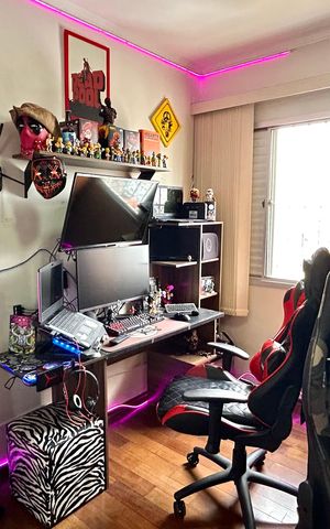 Apartamento à venda com 81m², 2 quartos e 1 vaga Apartamento à venda com 81m², 2 quartos e 1 vagaEscritório