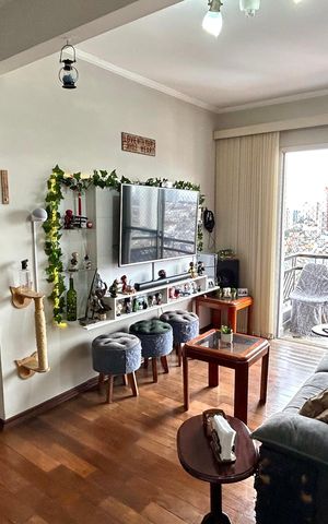 Apartamento à venda com 81m², 2 quartos e 1 vaga Apartamento à venda com 81m², 2 quartos e 1 vagaSala