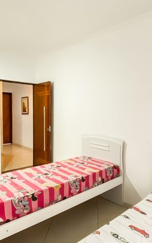 Casa à venda com 280m², 4 quartos e 4 vagas Casa à venda com 280m², 4 quartos e 4 vagasQuarto 2