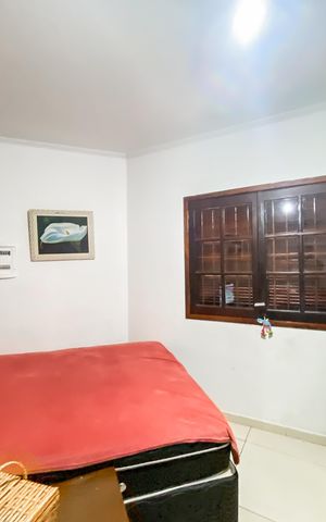 Casa à venda com 280m², 4 quartos e 4 vagas Casa à venda com 280m², 4 quartos e 4 vagasQuarto 1