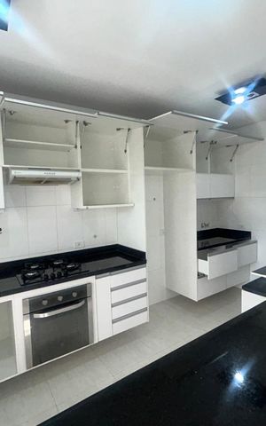 Casa à venda com 73m², 2 quartos e 2 vagas