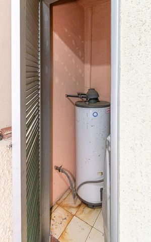 Casa à venda com 256m², 2 quartos e 2 vagas Casa à venda com 256m², 2 quartos e 2 vagasTerraço - Boiler