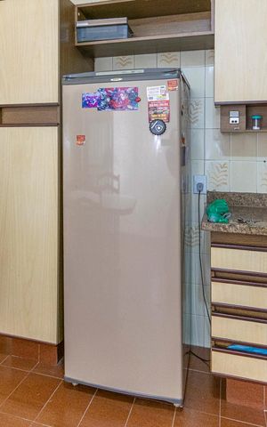 Casa à venda com 256m², 2 quartos e 2 vagas Casa à venda com 256m², 2 quartos e 2 vagasCozinha