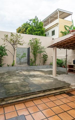 Casa à venda com 256m², 2 quartos e 2 vagas Casa à venda com 256m², 2 quartos e 2 vagasVaranda gourmet