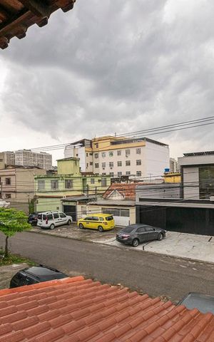 Casa à venda com 256m², 2 quartos e 2 vagas Casa à venda com 256m², 2 quartos e 2 vagasVista da Varanda do 2º andar