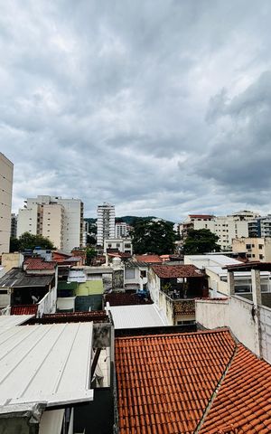 Apartamento à venda com 99m², 2 quartos e 1 vaga