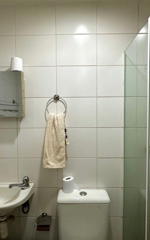 Apartamento à venda com 156m², 3 quartos e 2 vagas Apartamento à venda com 156m², 3 quartos e 2 vagasÁrea de Serviço